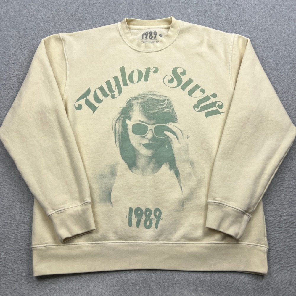 Taylor Swift From The Vault 1989 Crewneck Women Medium Beige Taylor's Version
